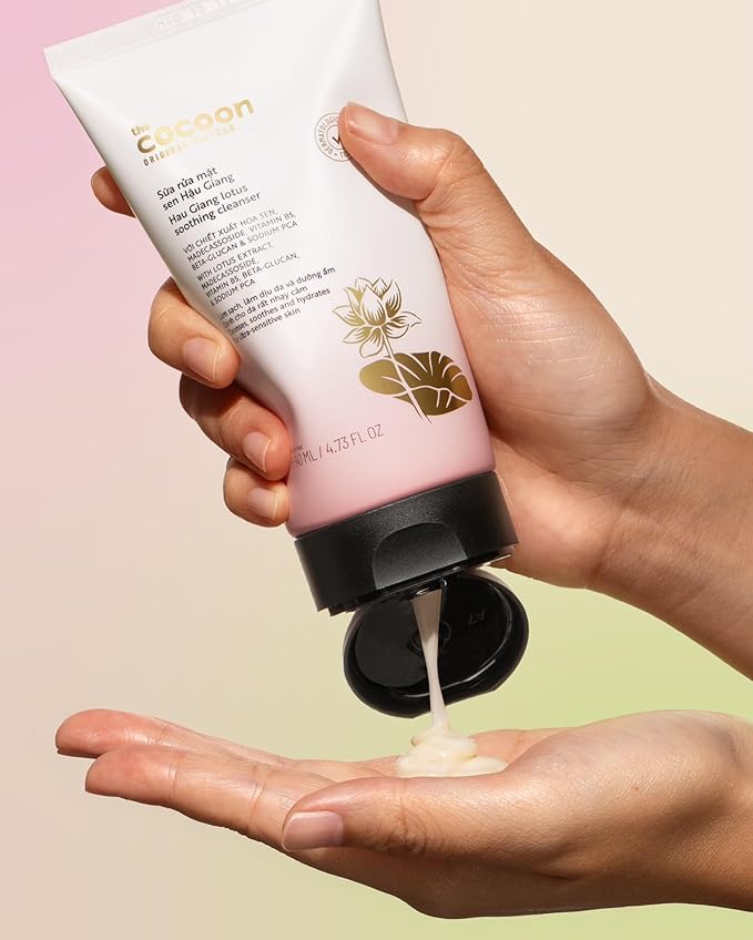 Hau Giang Lotus Soothing Cleanser - Gentle Facial Wash for Sensitive Skin, Natural Lotus Extract, Hydrating & Moisturizing, Protects Moisture Barrier, 100% Vegan