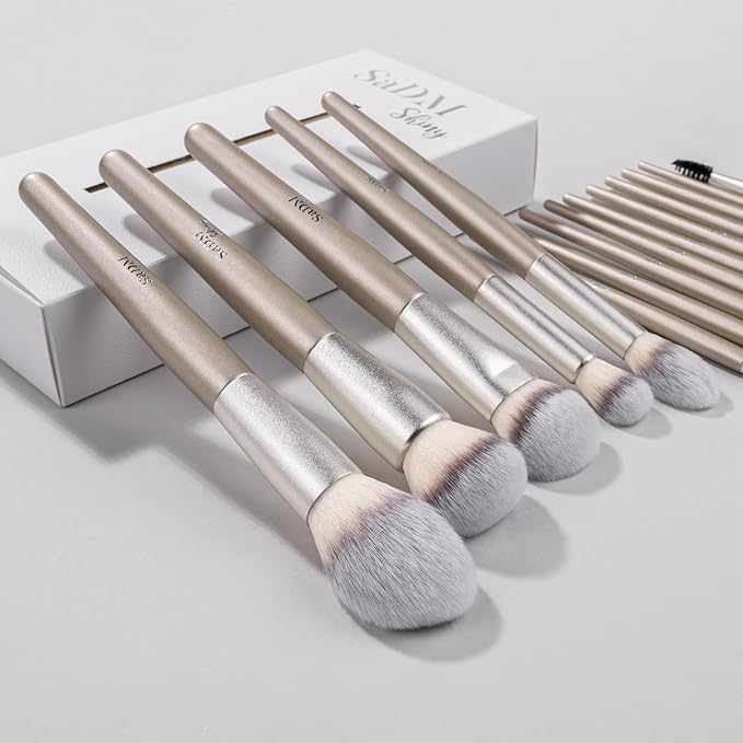 15 Pcs Makeup Brushes Set Vegan Foundation Concealers Blush Eyeshadow Eyeliner Powder Highlighter Blending Face Brush Set