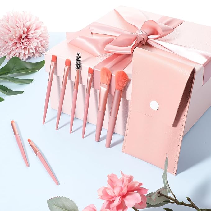 12 Sets Travel Size Makeup Brushes Set Mini Face Make up Brushes Brushes Bag for Makeup Party Favors Wedding Bridal Shower Bridesmaid Gift Favors Bachelorette Party Gift (Pink)
