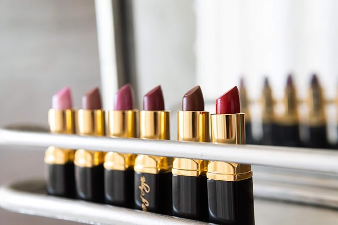 ๐๐๐๐ฒ๐ป๐ฐ๐ฒ ๐ผ๐ณ ๐๐ฟ๐ด๐ฎ๐ป Moisturizing Long Lasting Brown Lipstick with 100% Organic Argan Oil, Shea Butter & Aloe Vera - Chocolate Kiss