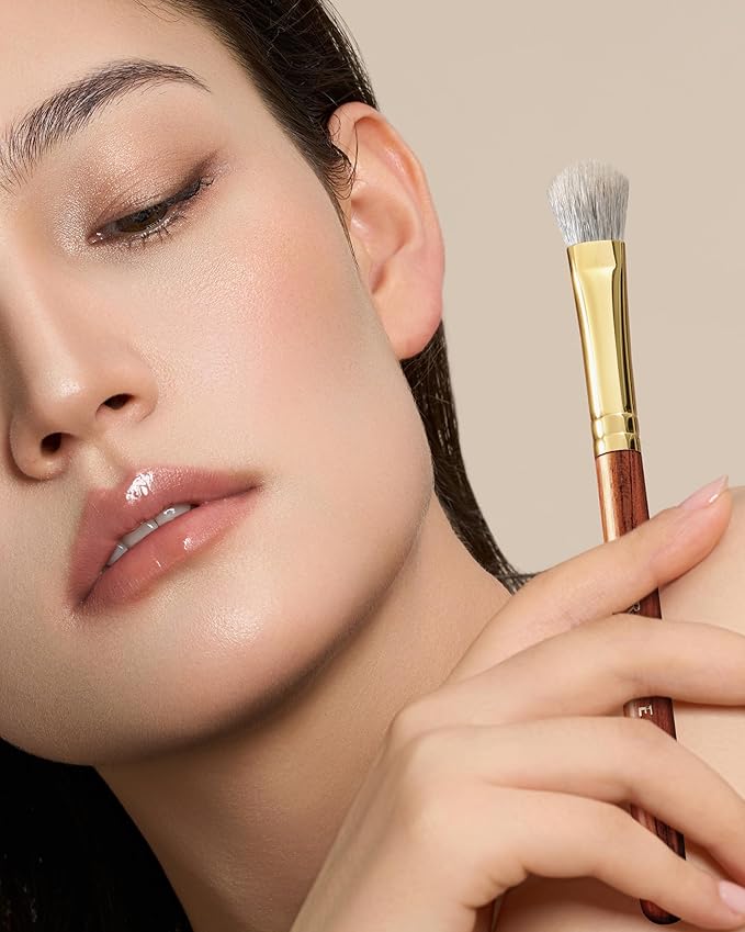 Desert Oak Series Precise Detail Shader - 7mm Arctic Fox & Goat Hair Brush for Lash Line & Outer V, Luxury Bubinga Handle (CM 204)
