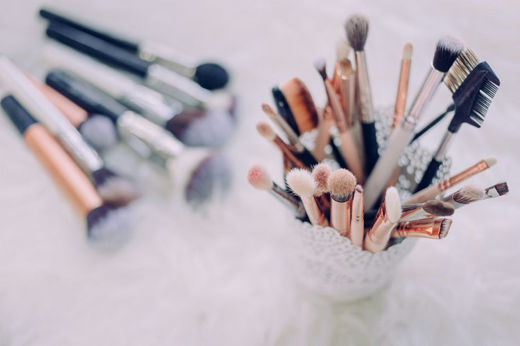 Makeup Brushes & Applicators