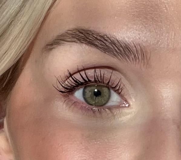 Hypoallergenic Mascara Sensitive Eyes - Smudge-Proof, Sweatproof and Lengthening with amazing separation of the lashes - Vegan and Non Toxic (Black, 9 ml)