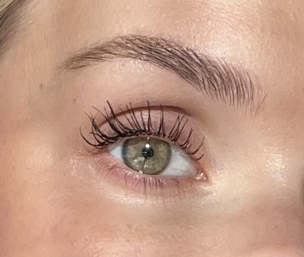 Hypoallergenic Mascara Sensitive Eyes - Smudge-Proof, Sweatproof, Lengthening - Maximum Volume and Length - Vegan and Non Toxic