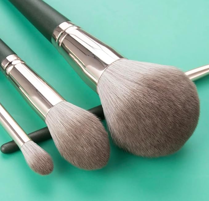 Aura Professional Makeup Brush Collection, Makeup Brushes 14pcs Premium Makeup Brushes Set Complete Cosmetic Brush Collection for Foundation Blending Powder