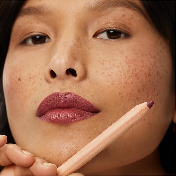 ILIA - Lip Sketch Hydrating Crayon | Hydrate, Plump, Smooth, Strengthen | Long Lasting up to 12-Hours, Bleed-Resistant, Soft-Matte | Barrier-Building, Non-Toxic, Cruelty-Free (Gala)