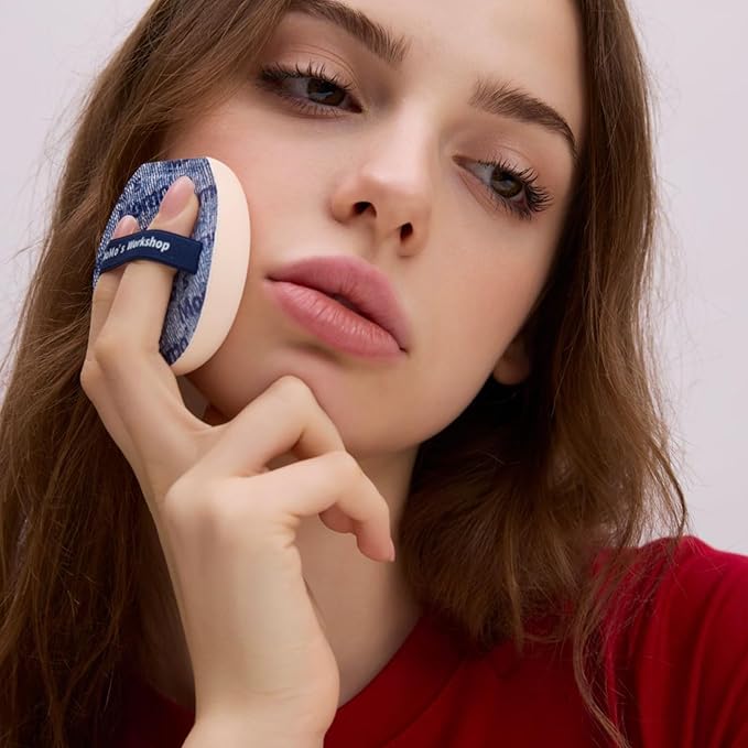 Momo's Workshop Makeup Sponge for Foundation, Soft Makeup Blending Puff Reusable, Foundation Puff for Natural Finish & Long-lasting 1P Blue