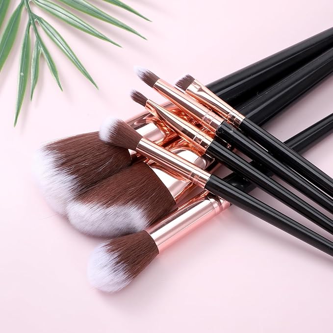 7 Pcs Portable Cosmetic Brushes Kit, Travel Makeup Brushes Set, Professional Mini Cosmetic Brush Kit for Foundation, Concealer, Blush, Contouring, Highlighting and Eyeshadow(Black)