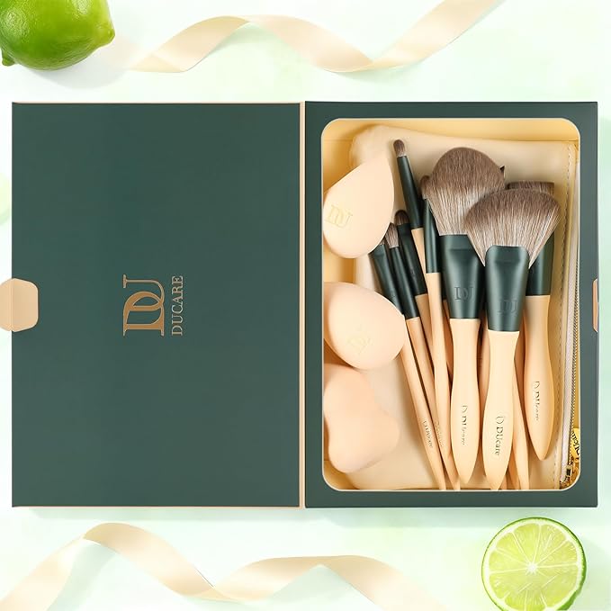 DUcare Christmas Makeup Gift Set 18PCS,with 14pcs Makeup Brush Set 3Pcs Makeup Sponges 1PC Cosmetic Bag for Foundation Blending Powder Blush Concealers Eye Shadows