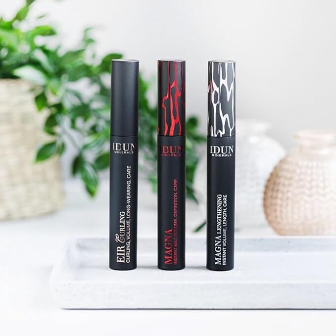 IDUN Minerals Magna Mascara - Volumizing, High Pigmented, Lash-Hydrating Formula Infused with Sunflower Seed Oil - for Sensitive Eyes - Vegan, Clump and Cruelty Free - 008 Black - 0.44 oz
