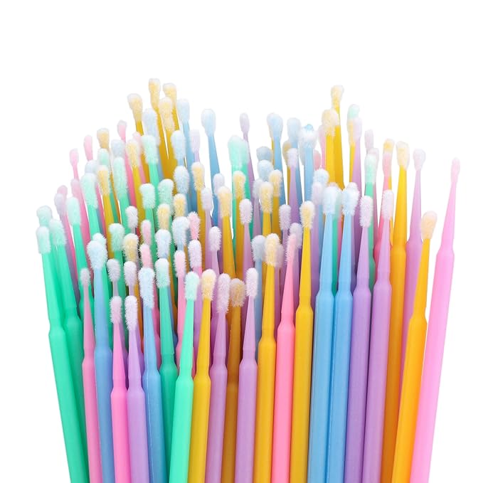 G2PLUS 500PCS Micro Cotton Swabs, Disposable Micro Applicators Brush for Makeup and Personal Care, Cosmetic Brush, Microswabs for Eyelash Extensions, Nails, Eyeliner (Head Diameter: 2.0mm)