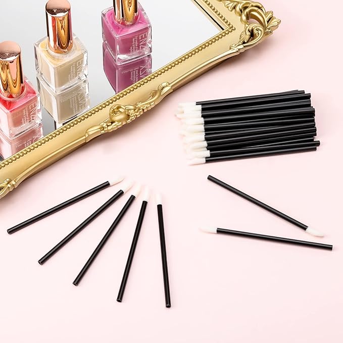 300 Piece Disposable Lip Wands - Lip Brushes, Lipstick & Gloss Applicators - Lint Free Makeup Applicator Brush Beauty Tool
