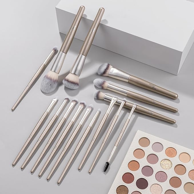 15 Pcs Makeup Brushes Set Vegan Foundation Concealers Blush Eyeshadow Eyeliner Powder Highlighter Blending Face Brush Set