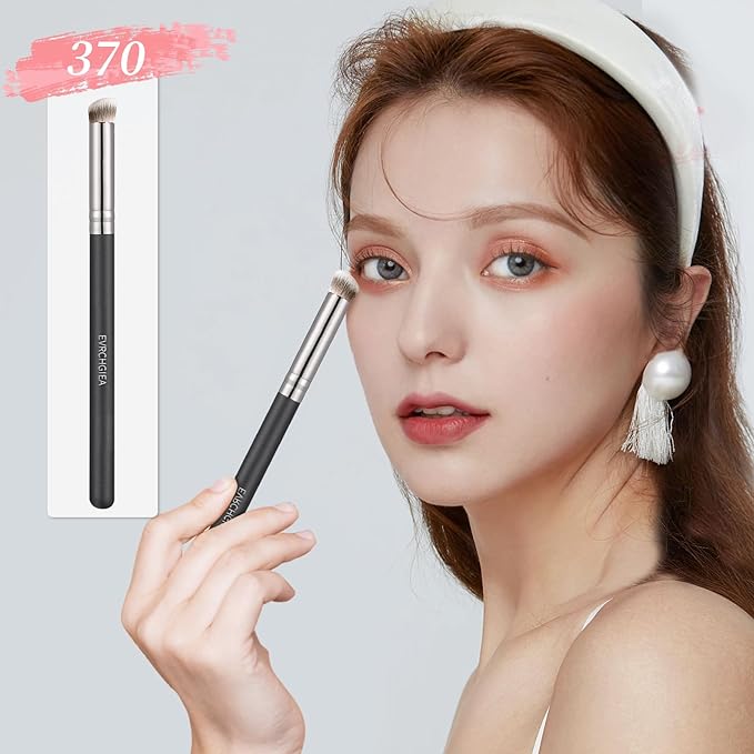 Angled Flat Concealer Brush Set, 2pcs Dense Under Eye Nose Contour Brush for Liquid Foundation Cream Powder Blending Buffing Stippling (270+370)…