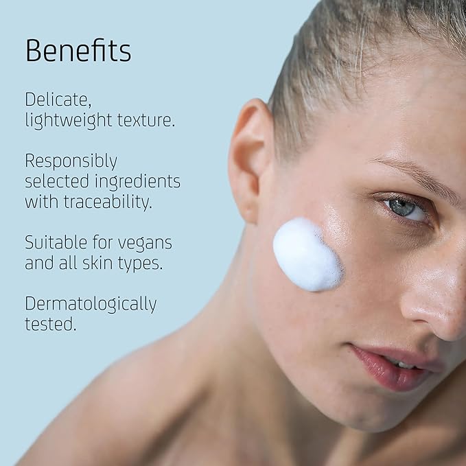 Blue Lagoon - Natural Foaming Face Cleanser - Gentle Facial Wash - Skin Purifier - Cleanser for Women - Makeup Dissolver - Bioactive Icelandic Skincare (1.7 fl oz | 50 ml)