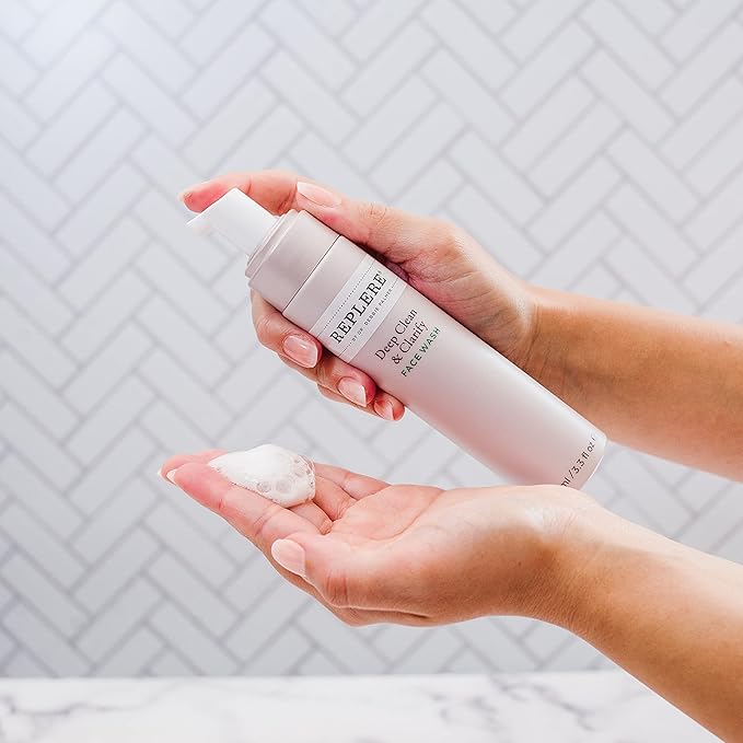 Replere Deep Clean & Clarify - All Natural Exfoliating Face Wash with Coffea Arabica, Green tea and Vitamins A & E