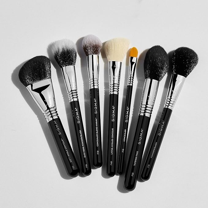 Sigma Beauty F79 Concealer Blend Kabuki Brush – Tapered Concealer Brush for Stippling Any Color-Correcting or Concealing Formula, Use Professional Makeup Brush with Liquid, Cream, or Powder Products
