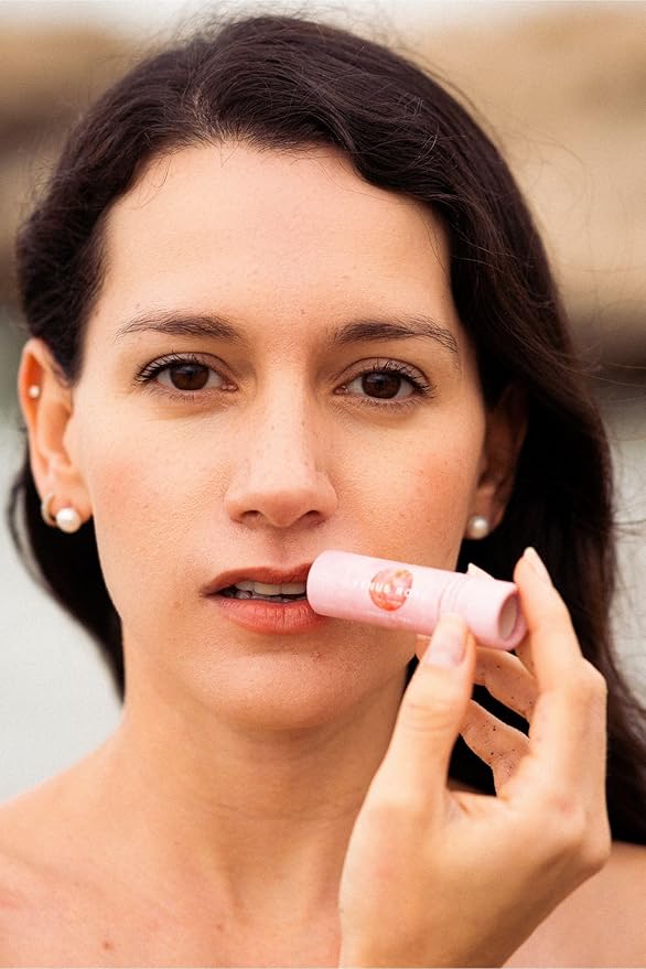MADRE LUNA AYURVEDIC SKIN CARE, Cheeks & Lips, Natural Look, Deep Hydratation. (Venus Rose) This natural-look tint offers deep hydration, antioxidant benefits, enriched with Ashwagandha and Manjistha.