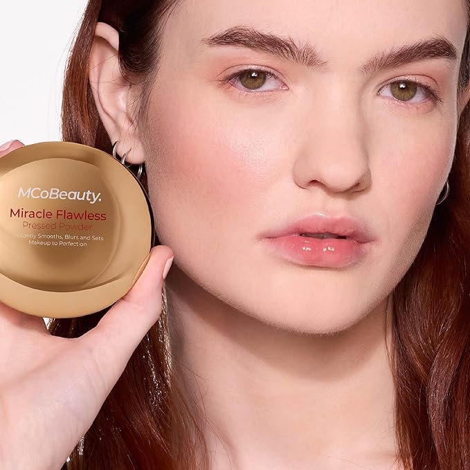 MCoBeauty - Miracle Flawless Pressed Powder - 3 Medium Warm Shade - Compact Setting Powder with Rose Flower Extract and Sweet Almond Oil - Helps Finish and Refine the Look of Makeup