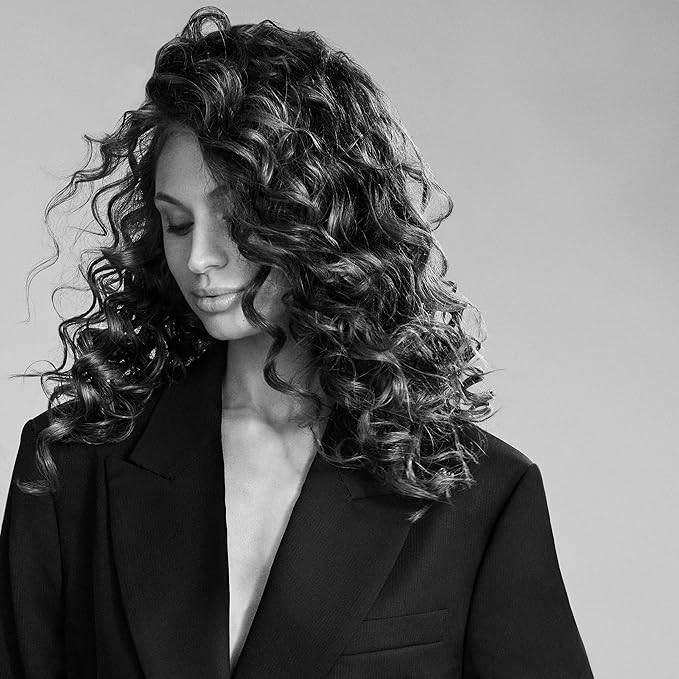 neqi - DIAMOND GLASS Styling Anti-Frizz Spray Curly 180ml – Defined Curls, Long-Lasting Bounce, Moisture Protection, Radiant Shine, Made in Italy